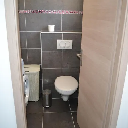 Appartement 1, Piscine, Proximite Plage Apartman