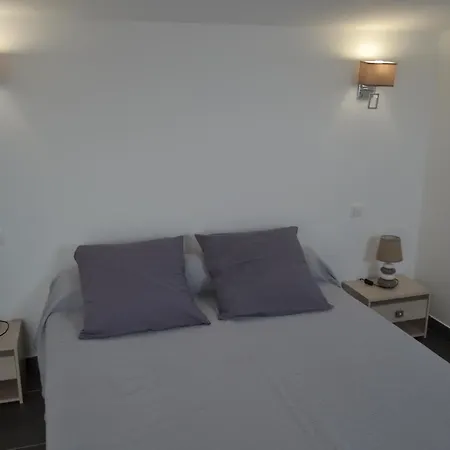 Appartement 1, Piscine, Proximite Plage