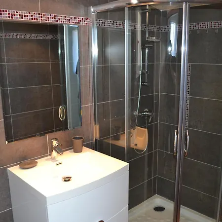 Appartement 1, Piscine, Proximite Plage *